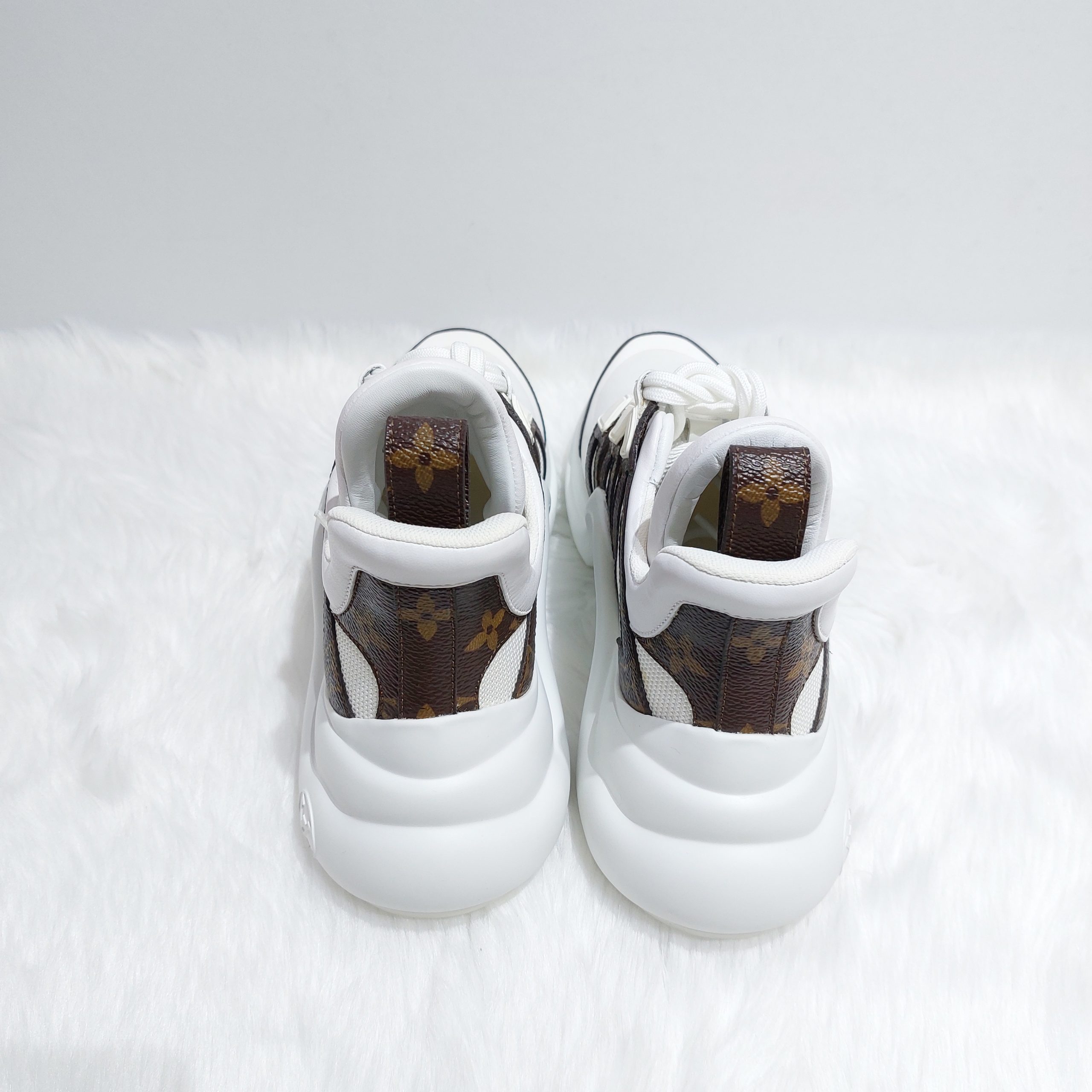 LOUIS VUITTON Calfskin LV Archlight Gradient Sneakers 36 Light