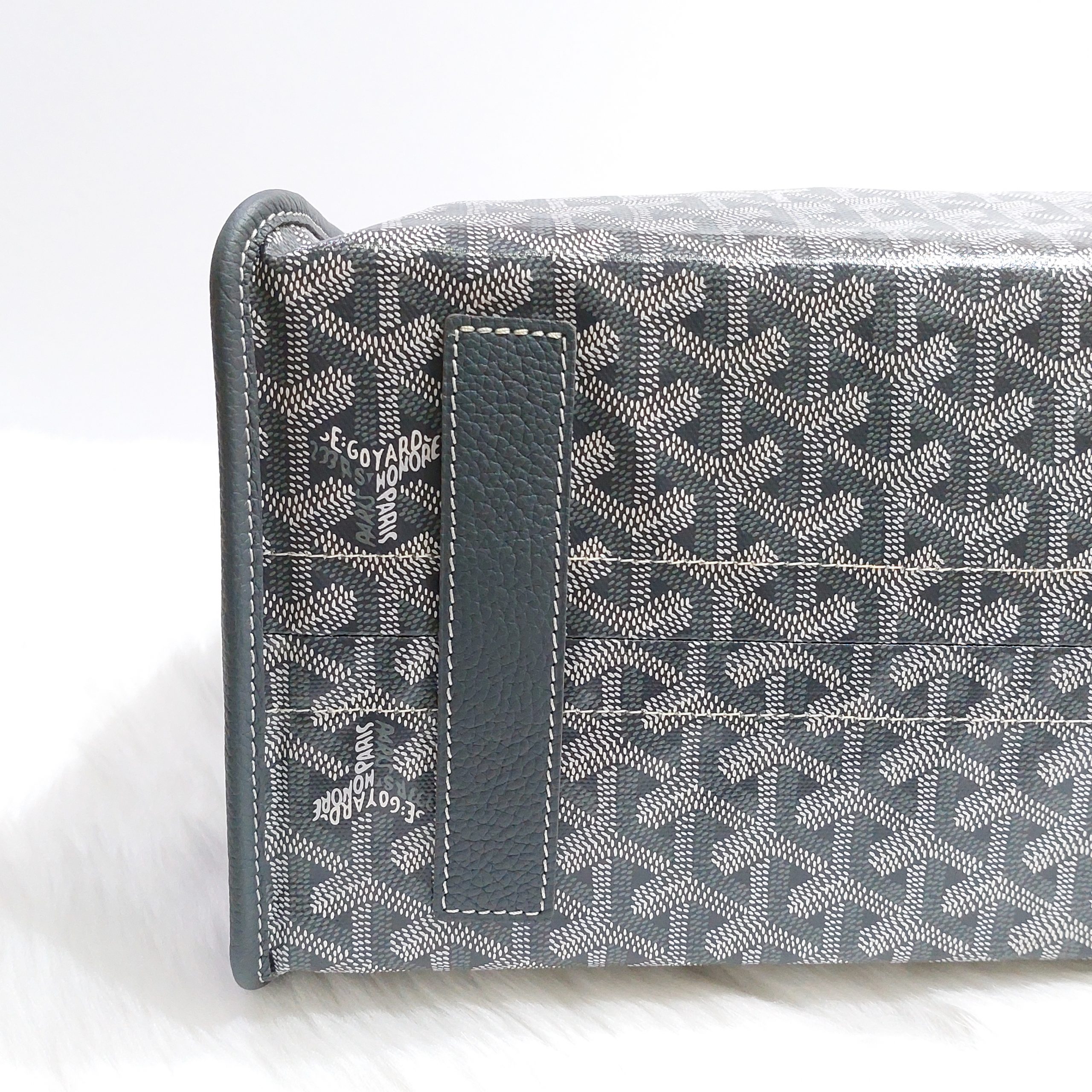 Goyard Goyardine Grey Sac Hardy PM – Coco Approved Studio