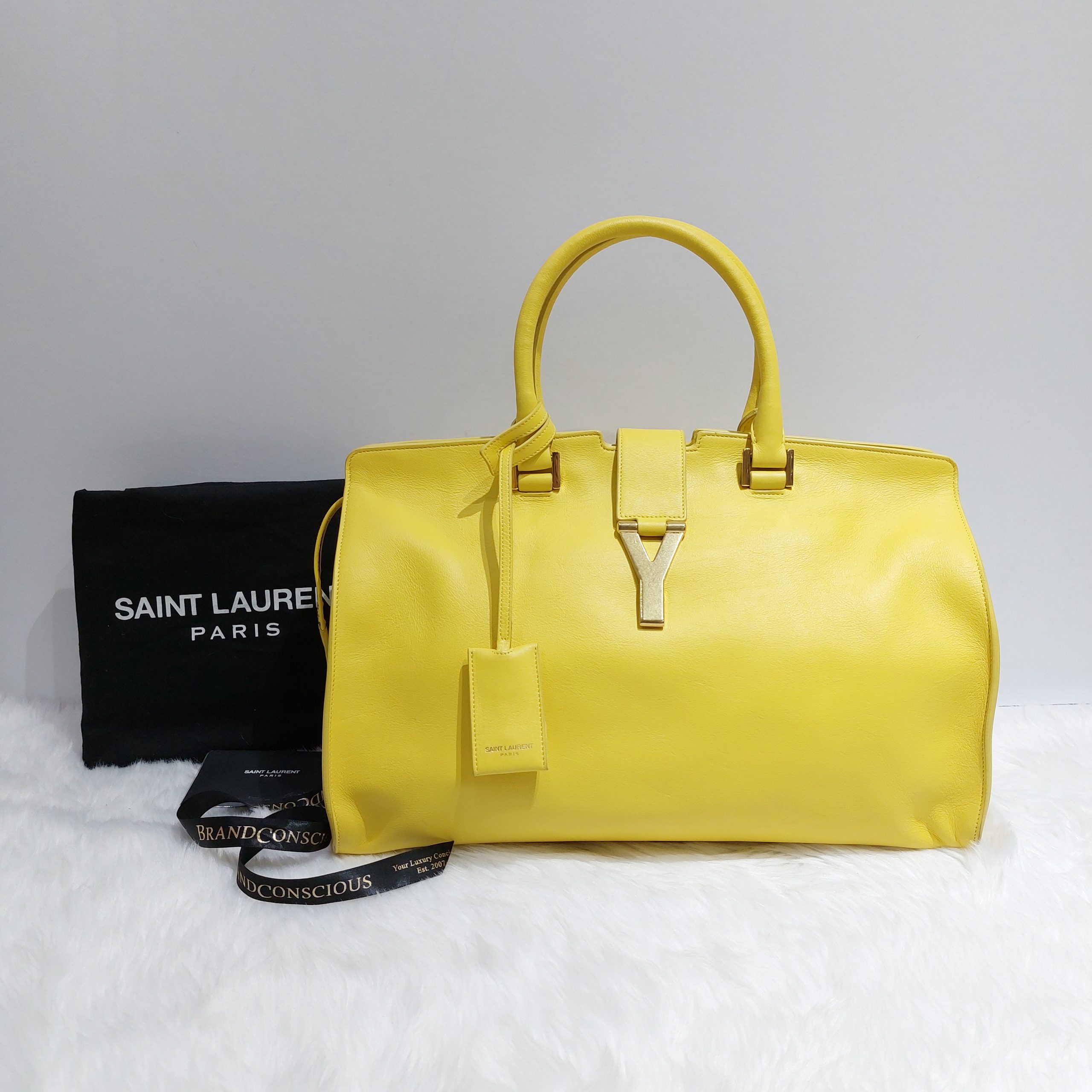 Medium Cabas Chyc Tote - w/ optional strap at YSL boutiques