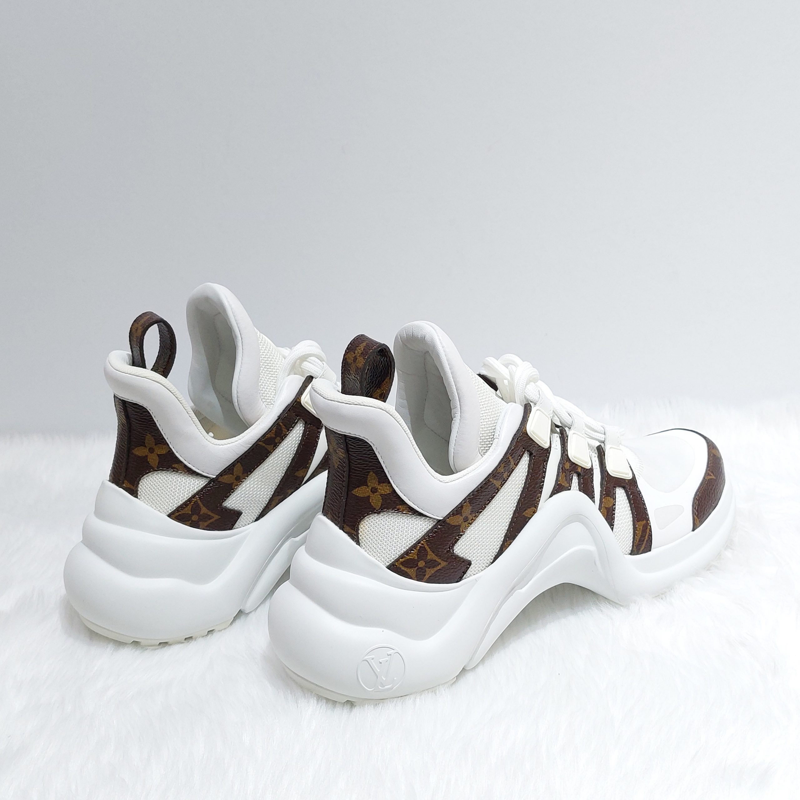 Louis Vuitton Patent Monogram LV Archlight Sneakers 36 White Unused -  BrandConscious Authentics