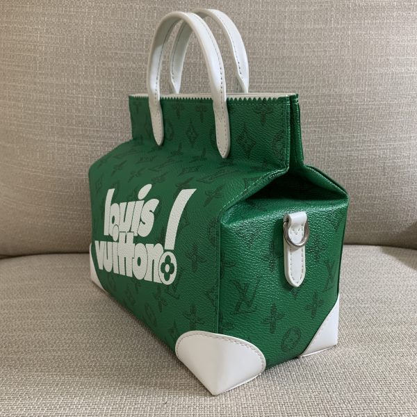 Louis Vuitton Litter Bag for Sale in Clarkston, GA - OfferUp