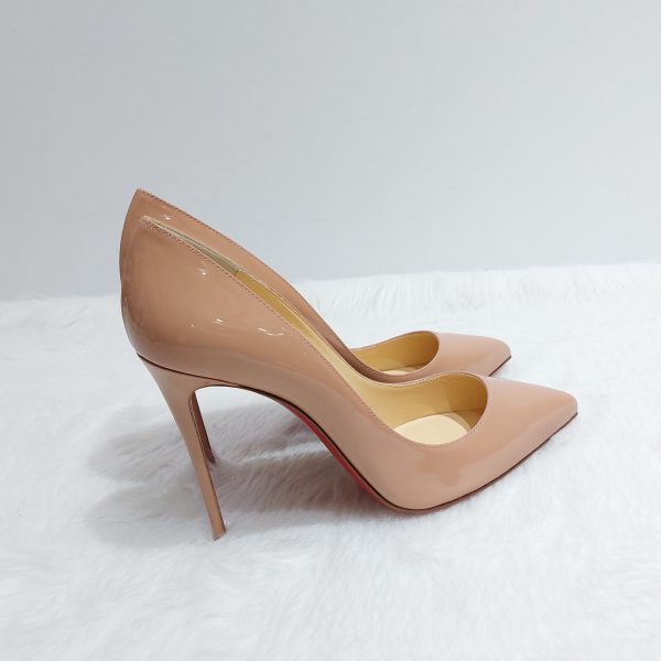 Kate 100 Patent Leather Pumps in Beige - Christian Louboutin
