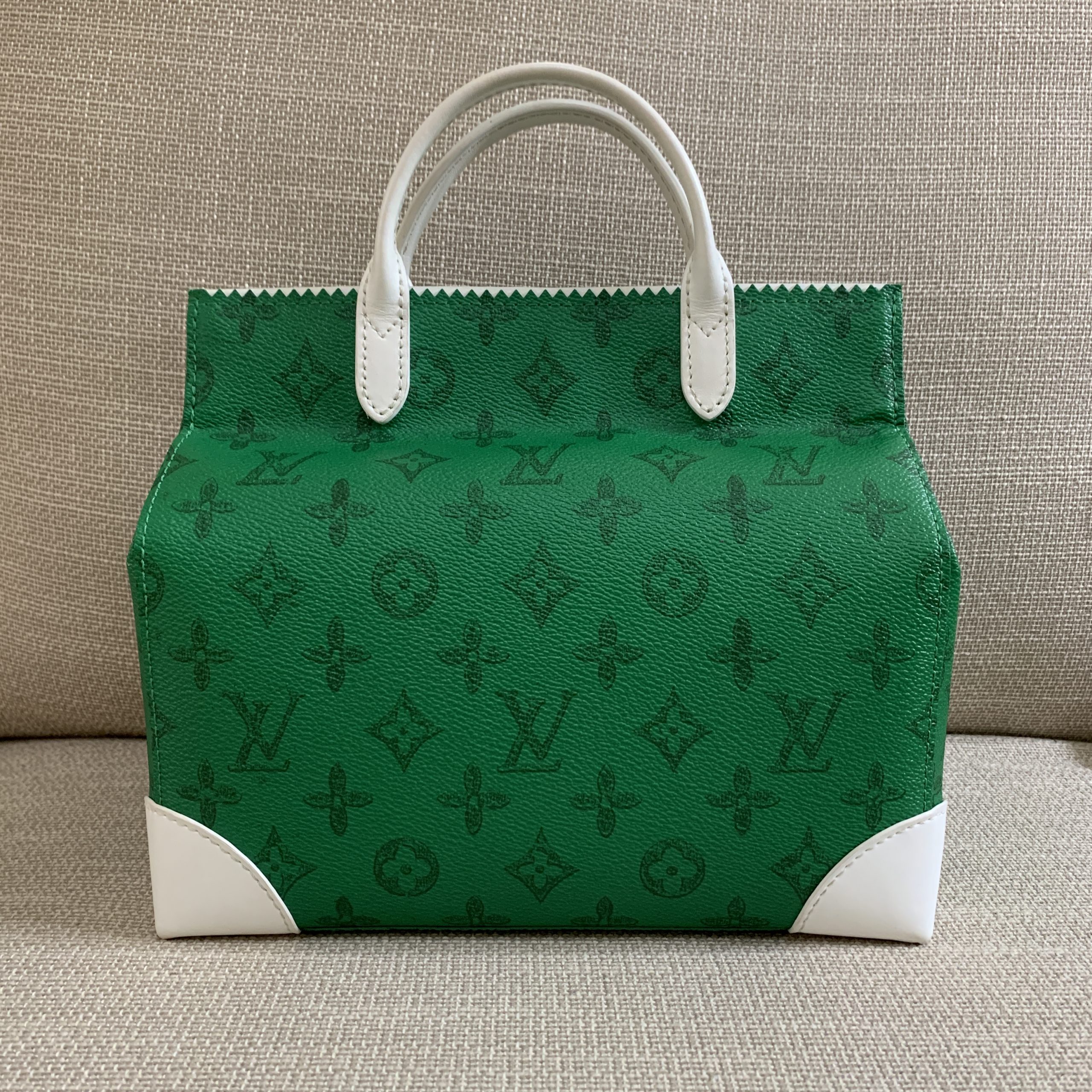 Louis Vuitton, Bags, Louis Vuitton Litter Bag Everyday Signature Vintage  Monogram Canvas Green