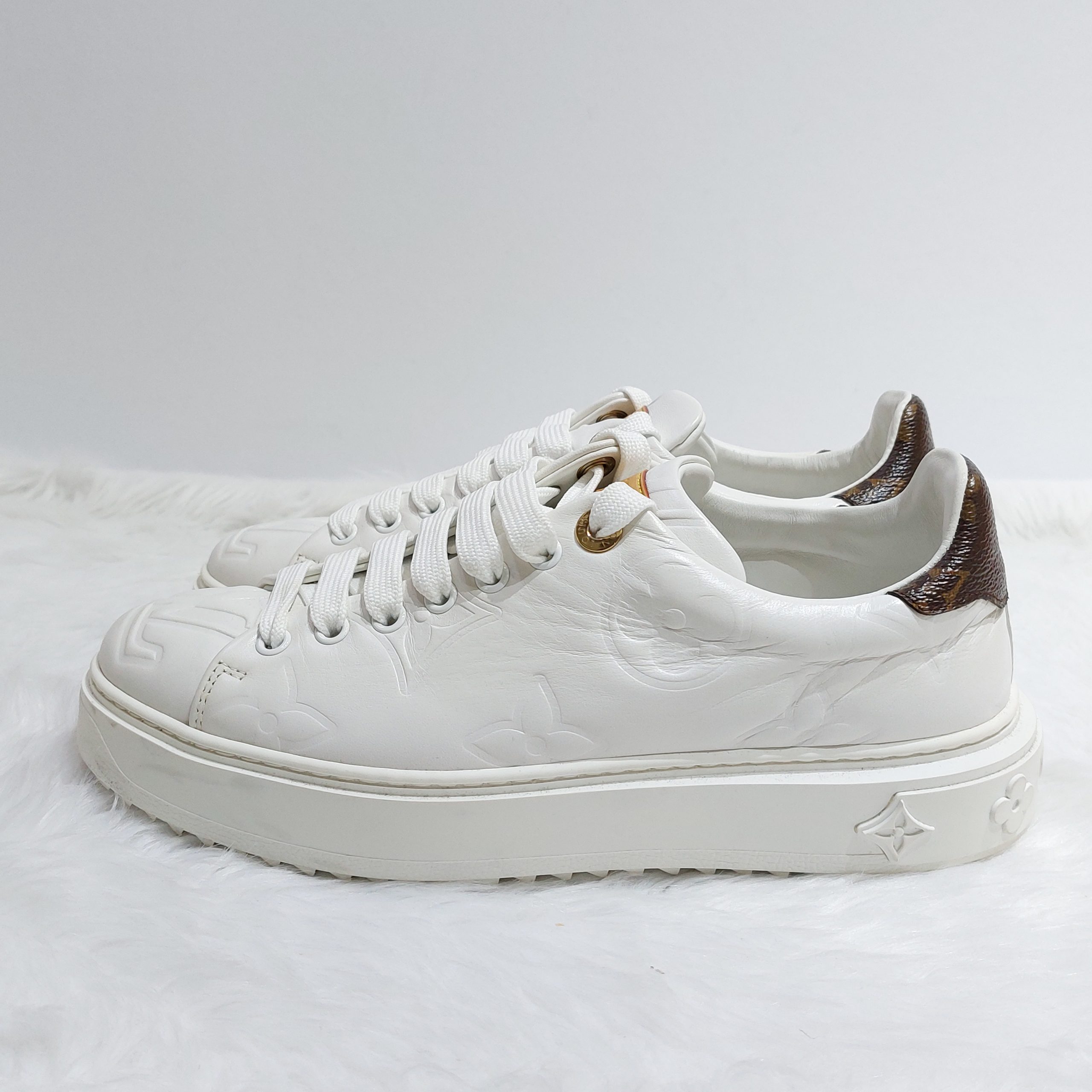 Louis Vuitton Time Out Sneaker