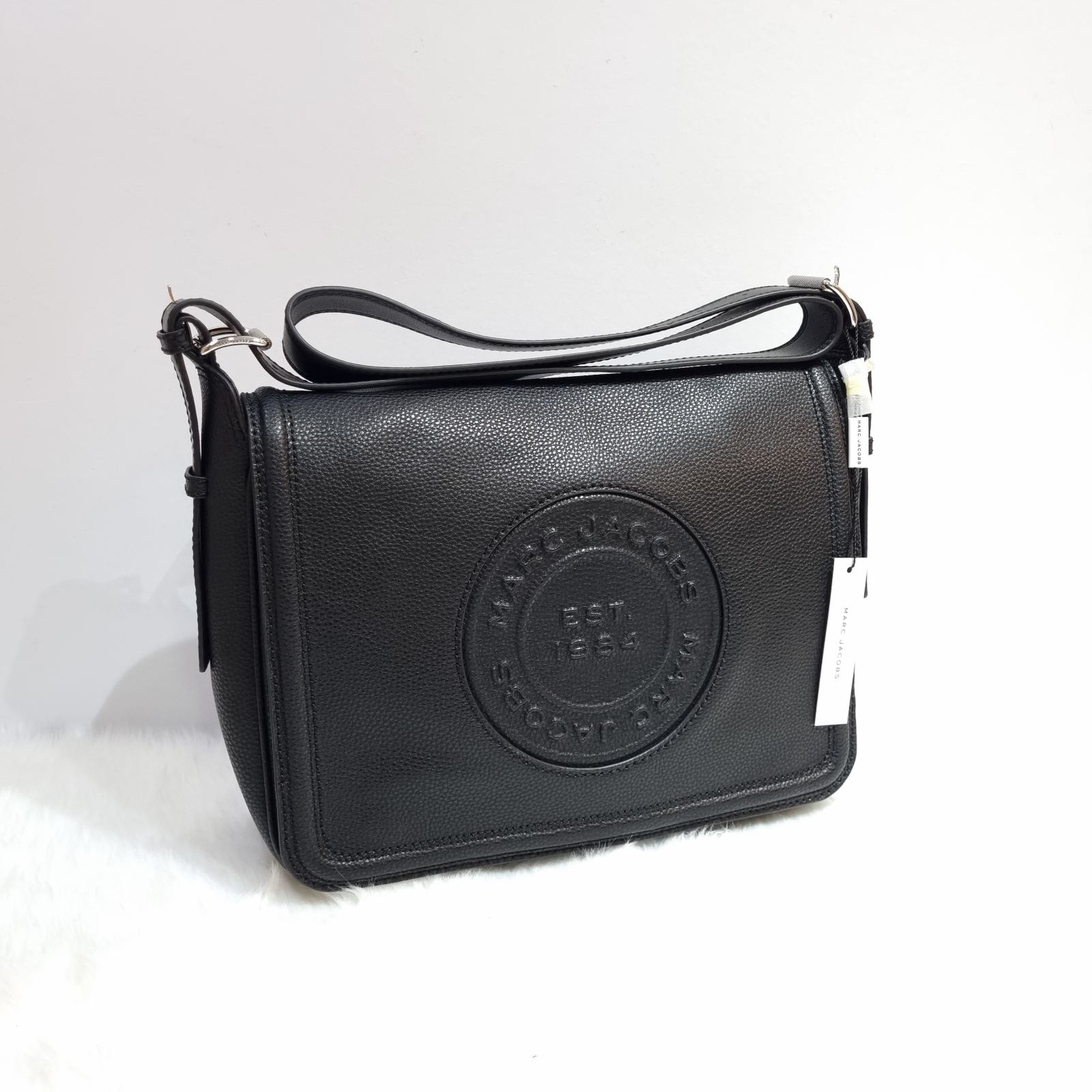 Marc Jacobs Signet Messenger Bag Black (H133L01RE21-001