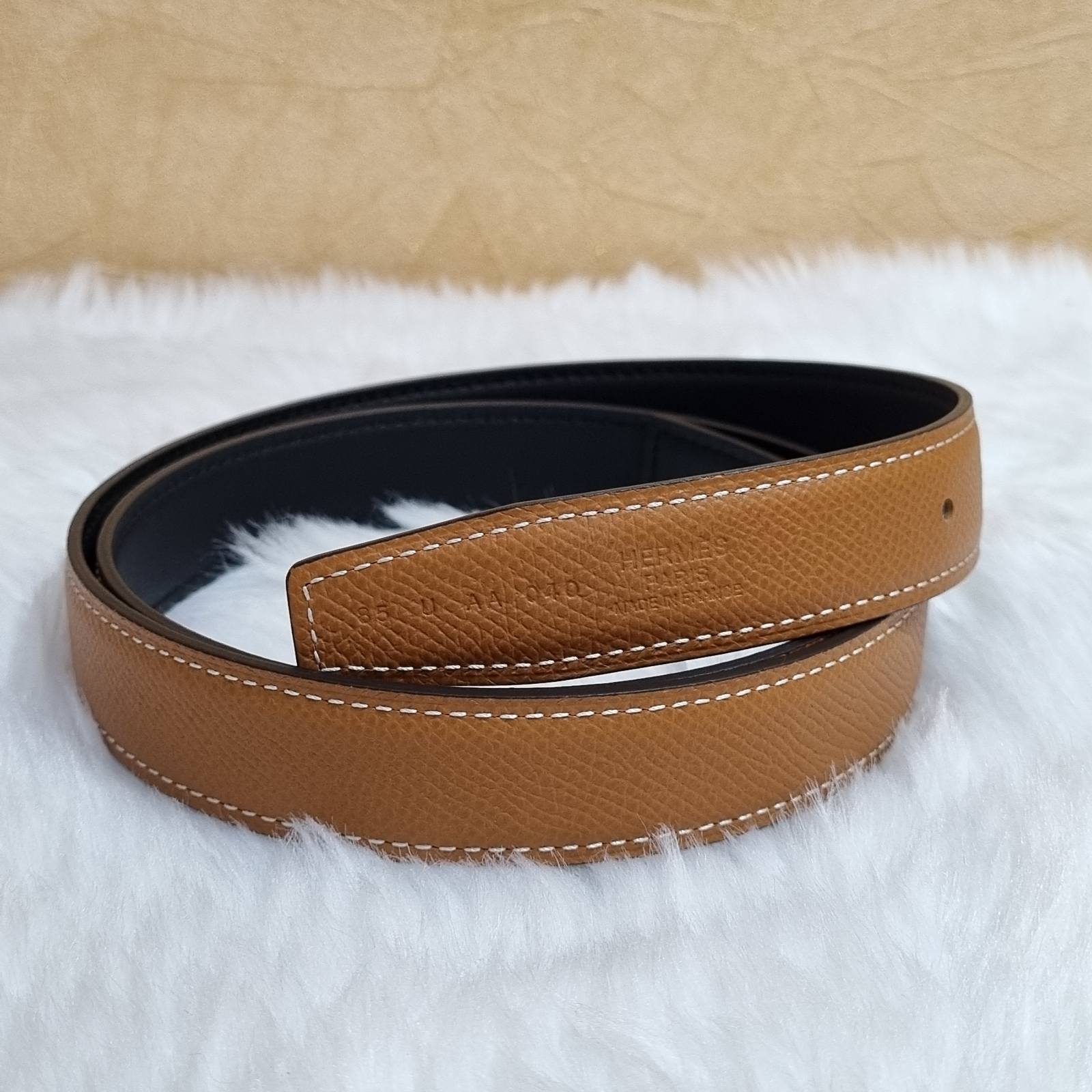 Louis Vuitton Men's Black Leather Voyager 35 MM Belt size 34 / 85 cm