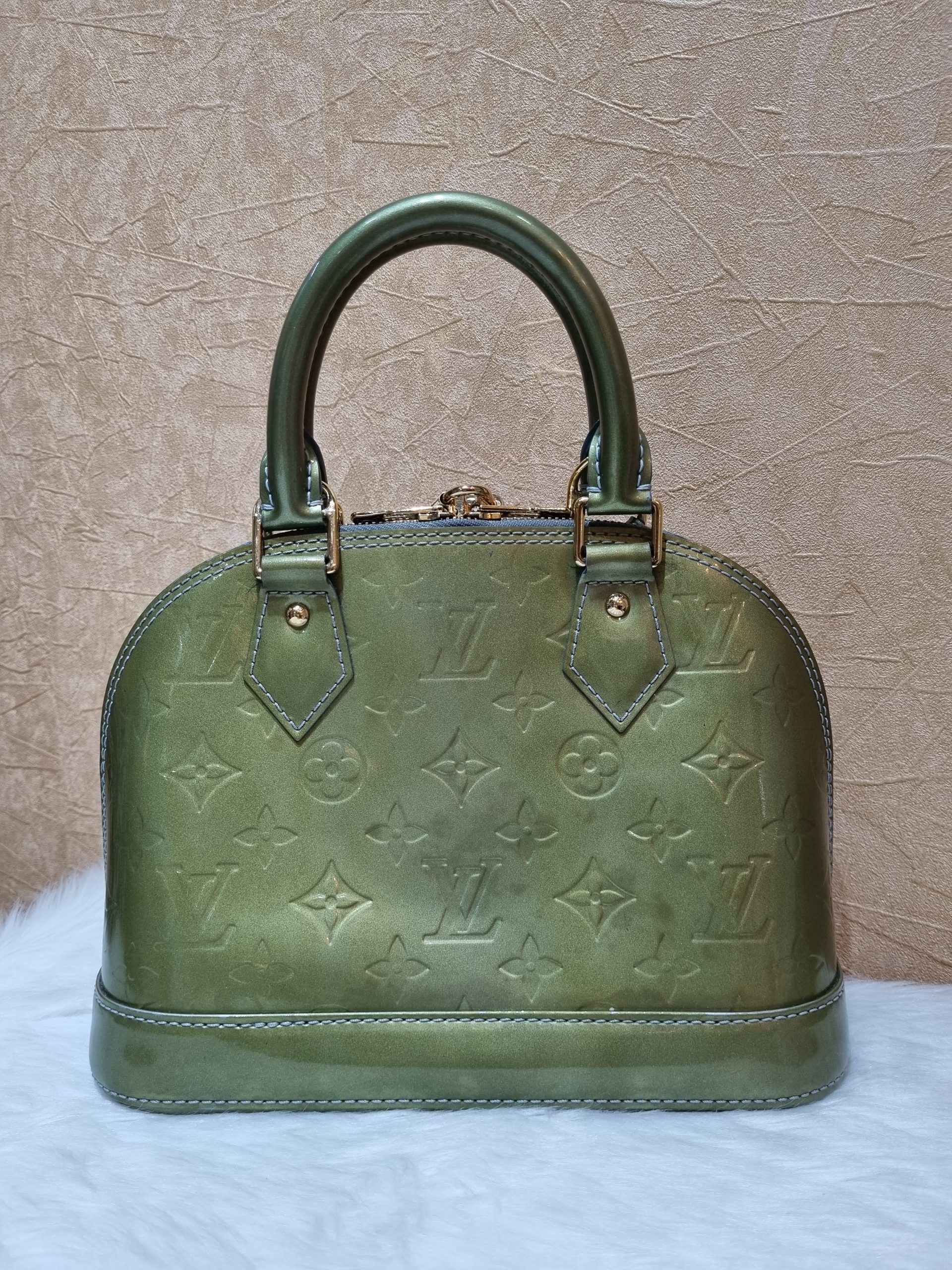 Louis Vuitton Monogram Vernis Alma BB Bag Olive Green GHW