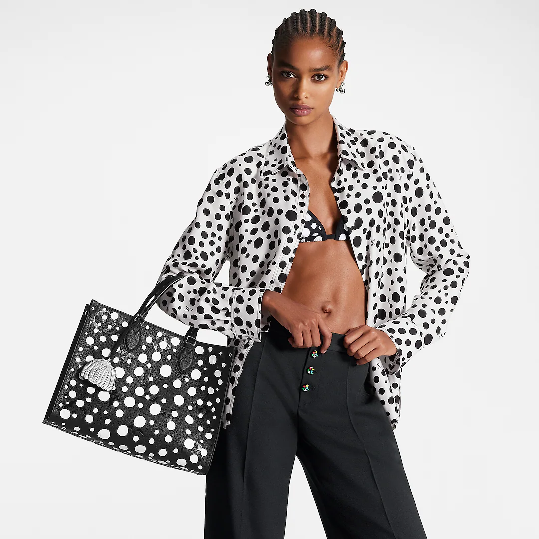 Louis Vuitton x Yayoi Kusama OnTheGo MM Black/White in Grained