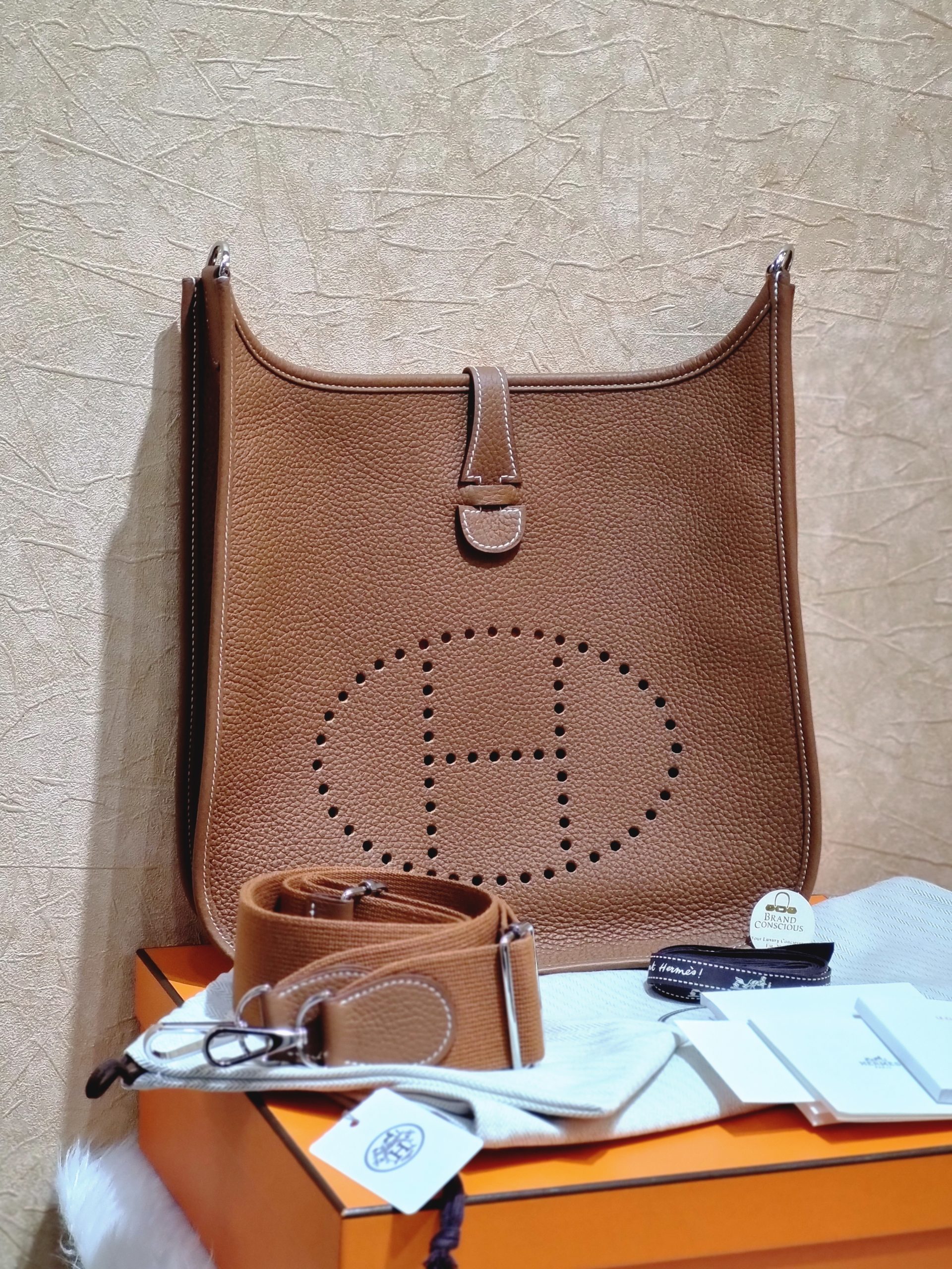 Hermes In-The-Loop Tote Bag Size 18 Etoupe Taurillon Clemence Swift Leather