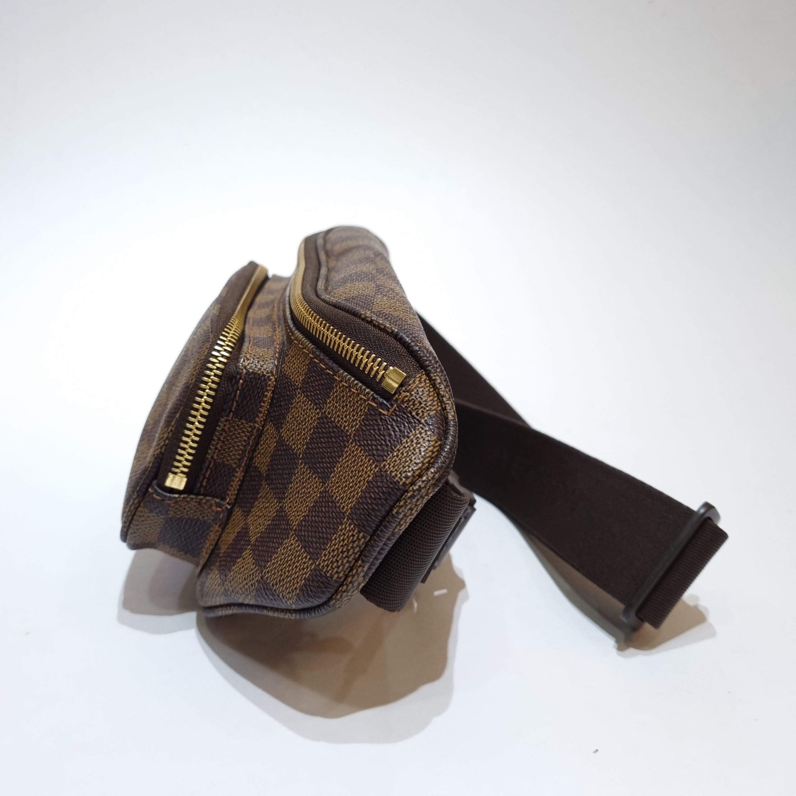 Louis Vuitton Damier Ebene Melville Bum Bag — Luxe & Beyond