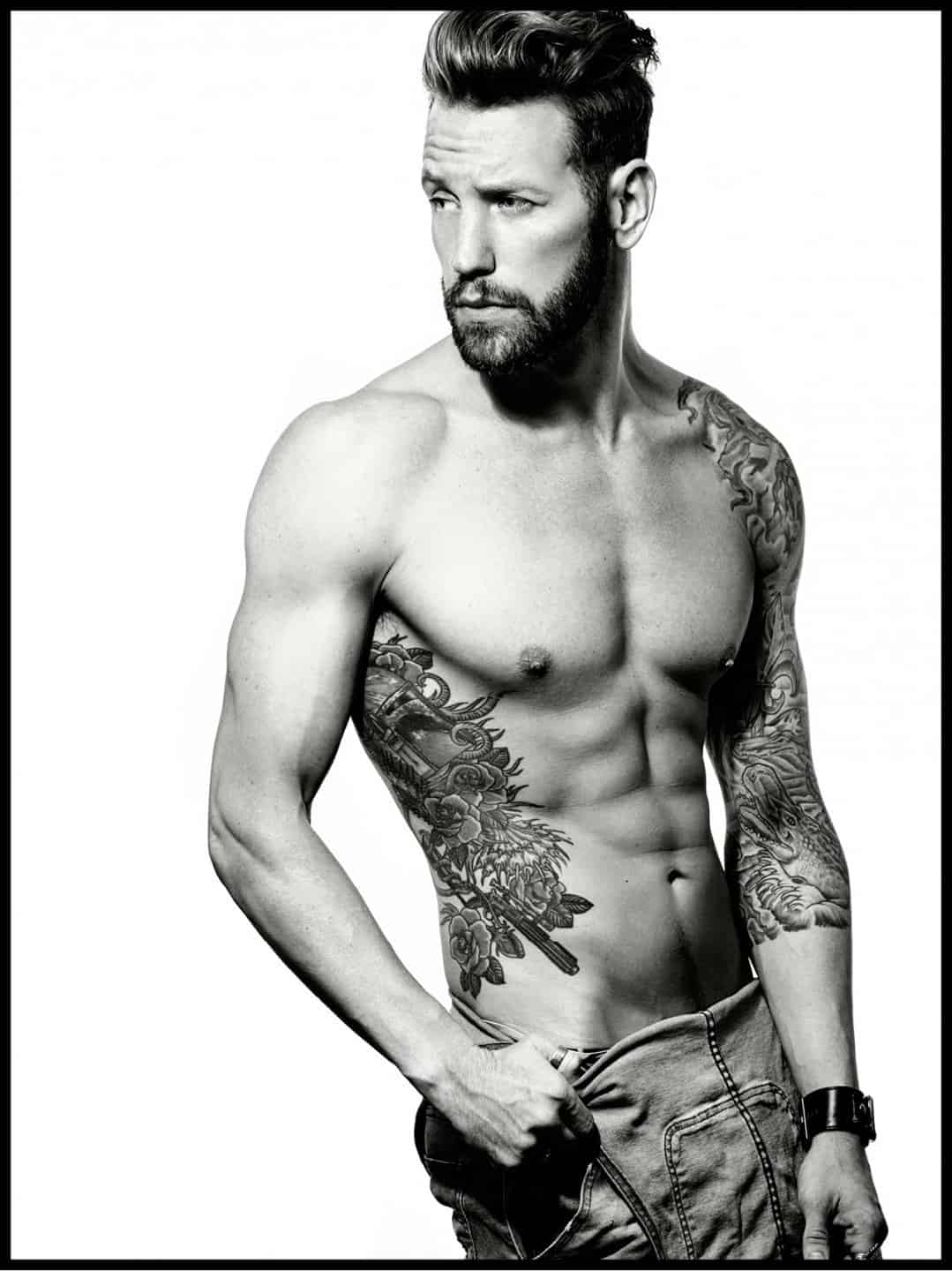 Photography – Levine Leavitt – Sophy Holland – Illustrated Man – Tattoo  ...