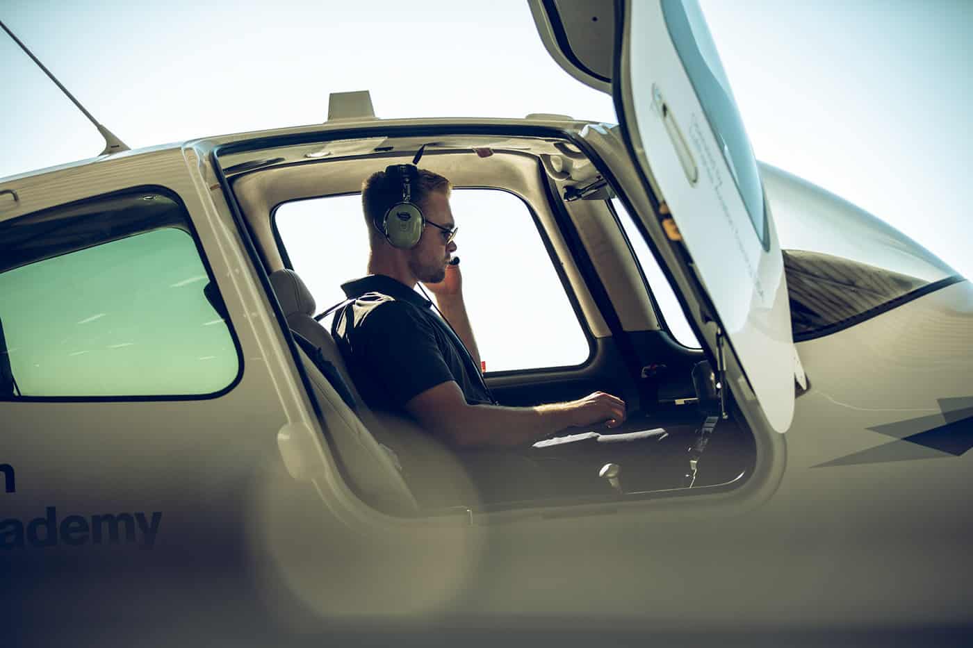 Photography – Airplane Pilots in Training – Lufthansa European Flight School