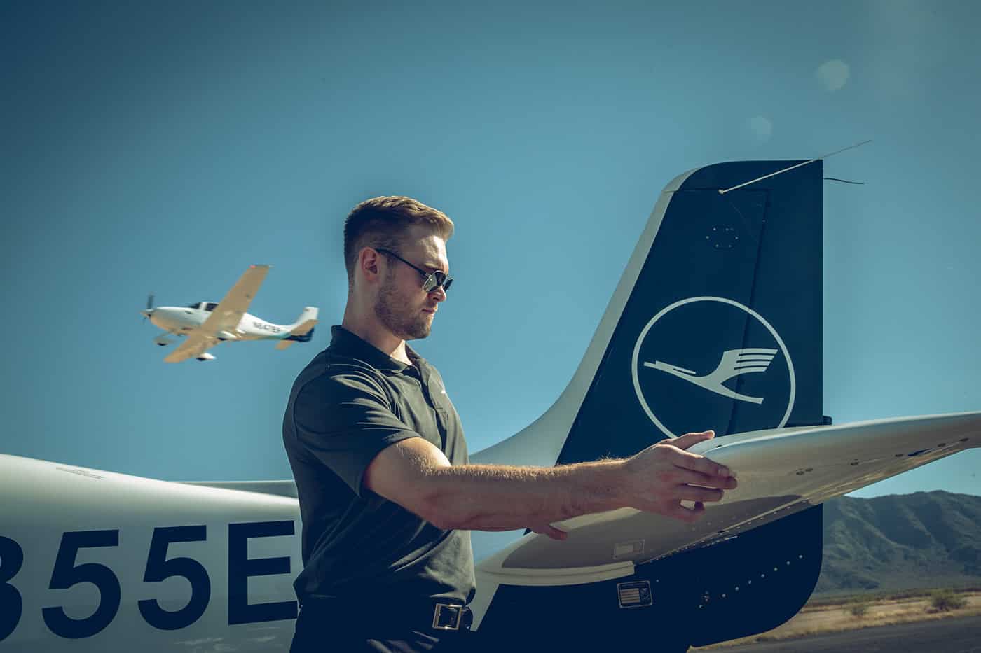 Photography – Airplane Pilots in Training – Lufthansa European Flight School