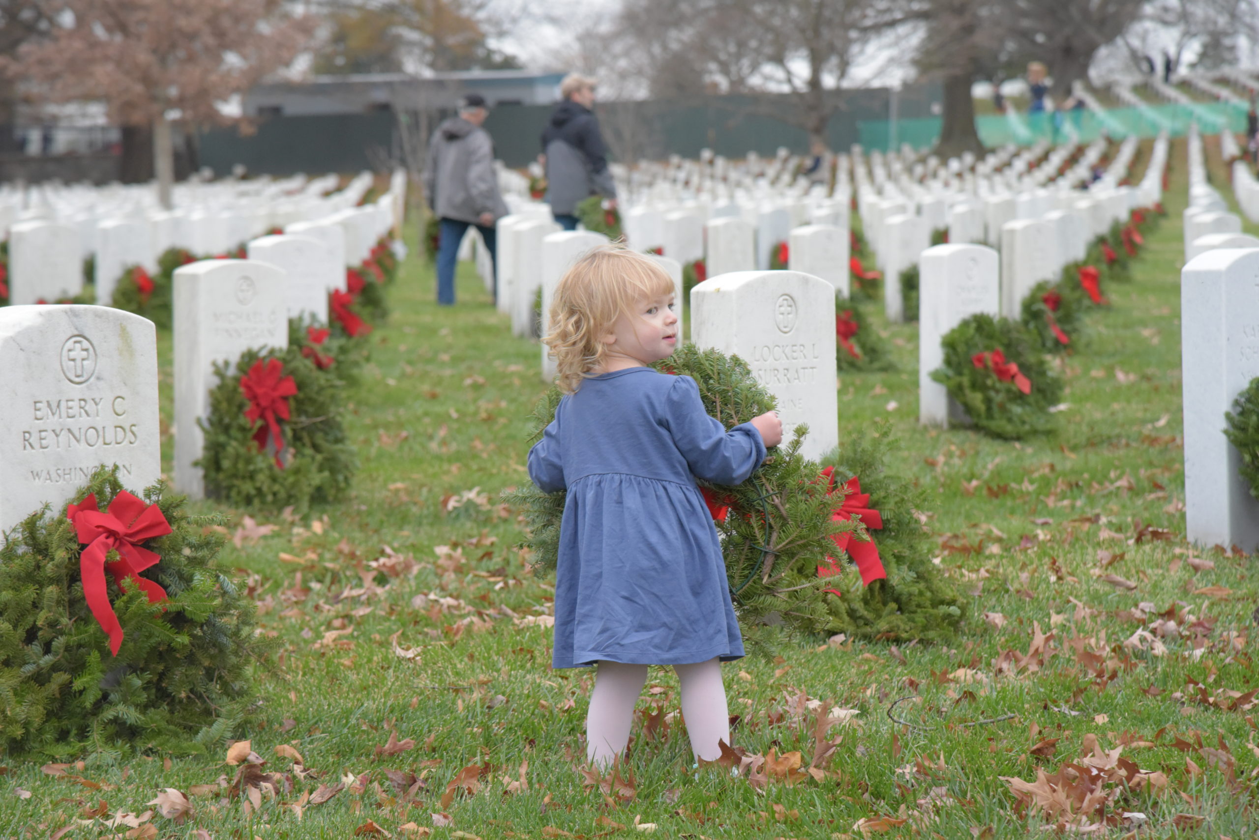 Cemetery Wreaths Assorted – The Remembrance Center