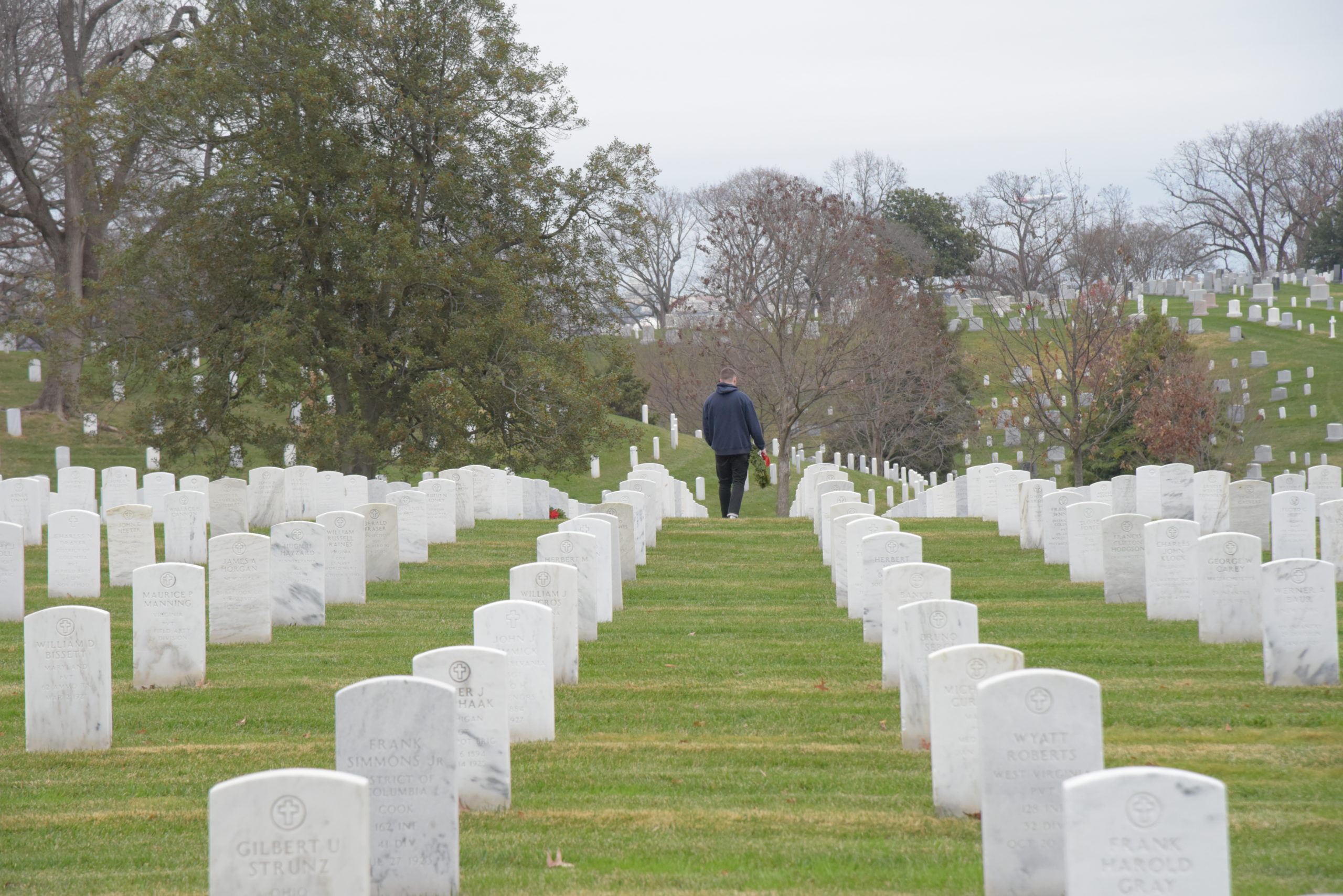 Cemetery Wreaths Assorted – The Remembrance Center