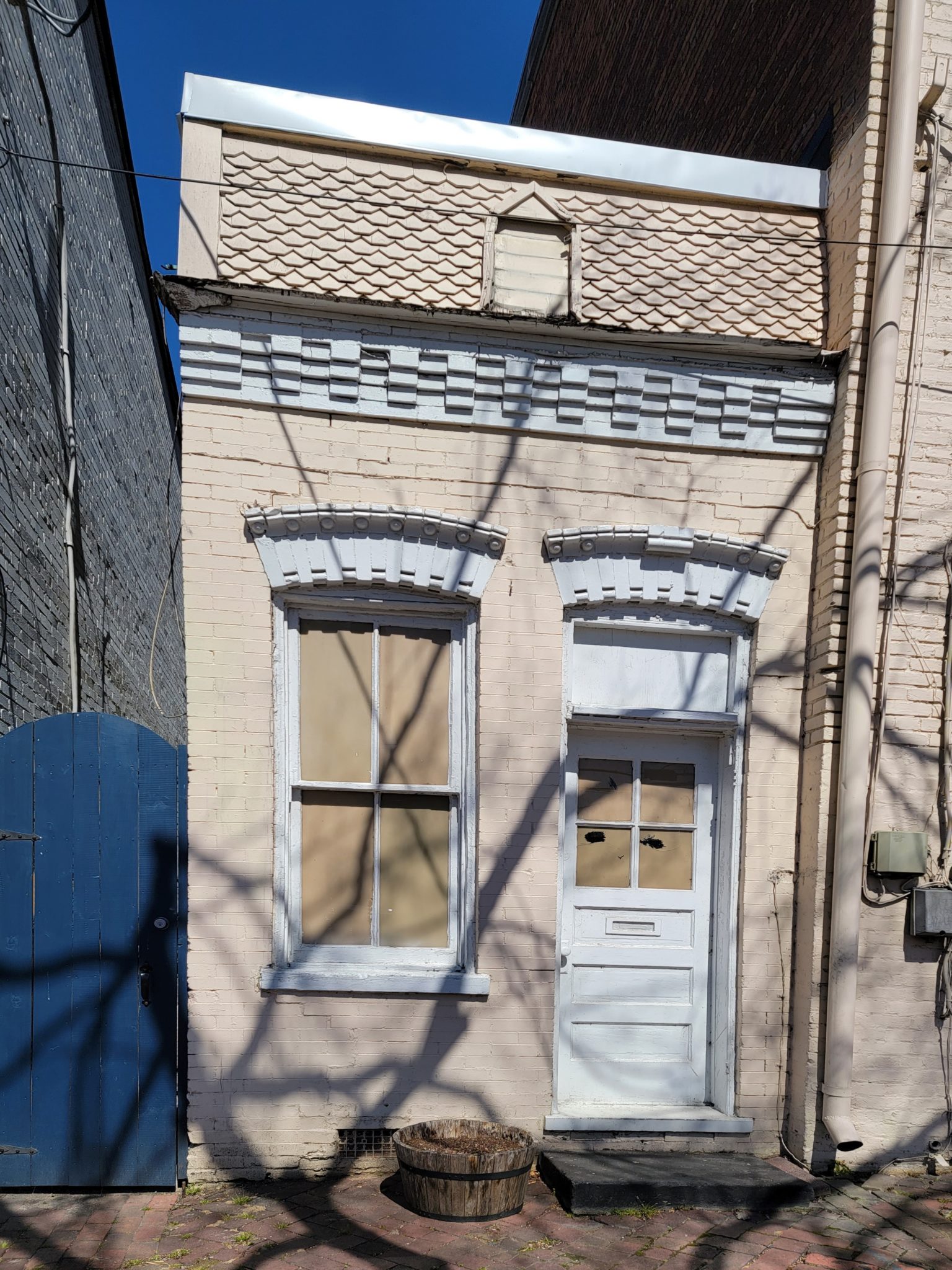 1401 Prince Street. (Photo: Lucelle O'Flaherty/The Zebra Press)
