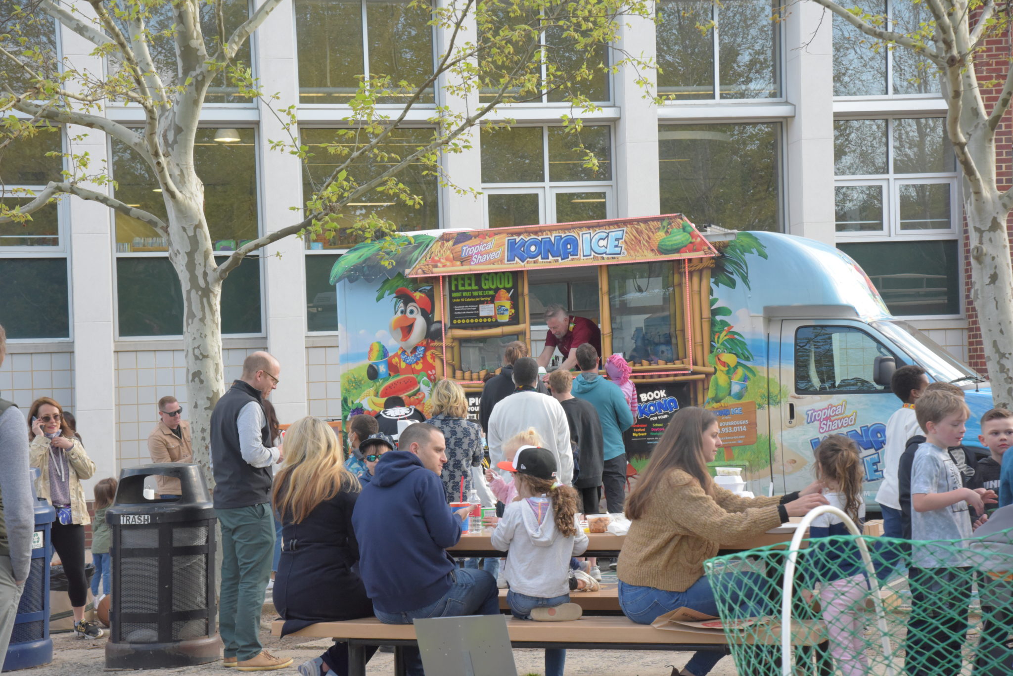 a shaved ice food truck