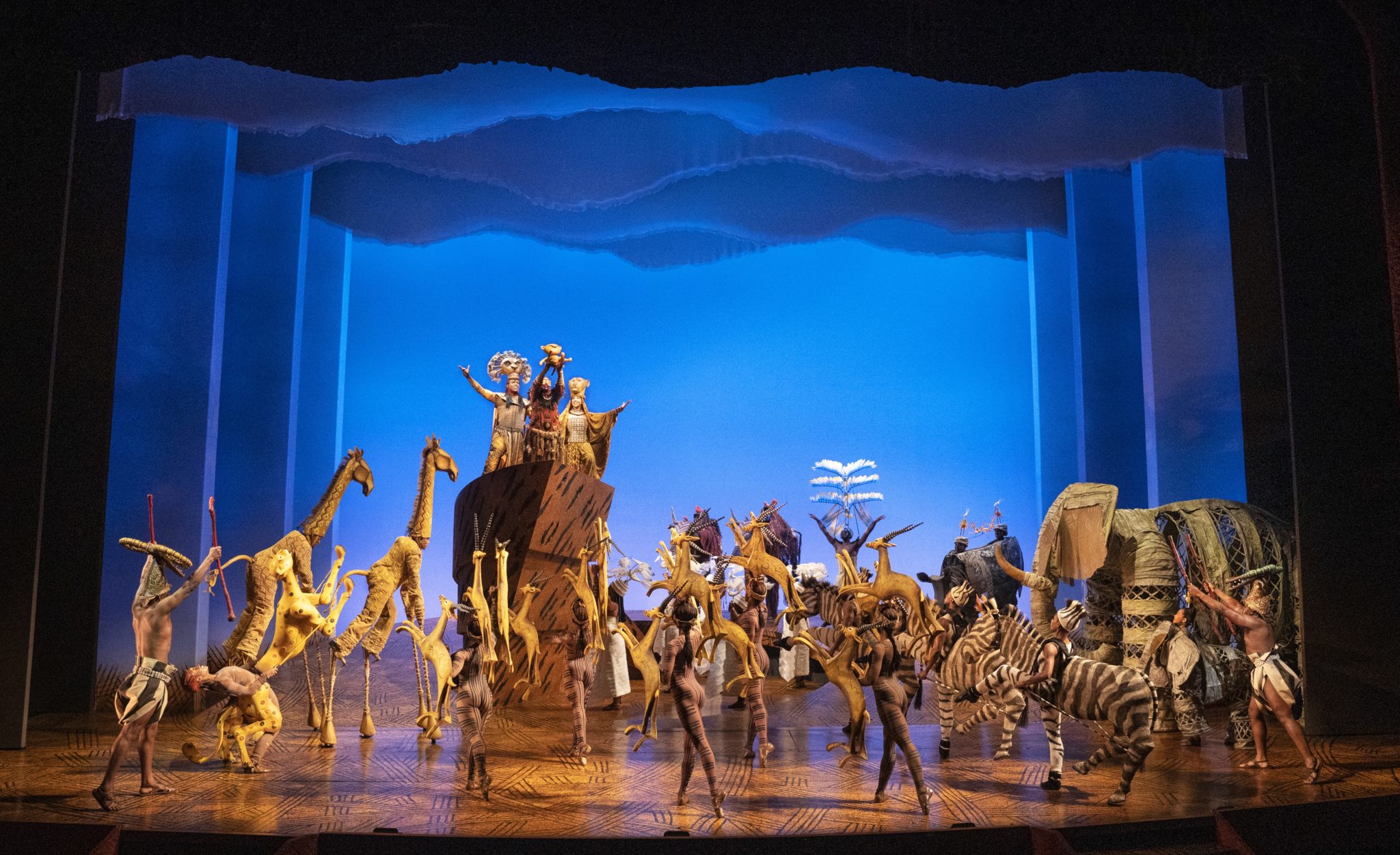 Company-of-The-Lion-King-on-Broadway.-Circle-of-Life1.-Photo-by-Matthew-Murphyc-Disney