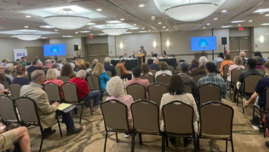 Alexandrians pack lecture hall to hear guest speakers on a city forum talk about proposed zoning reforms and a housing shortage (photo City Councilman John Chapman)