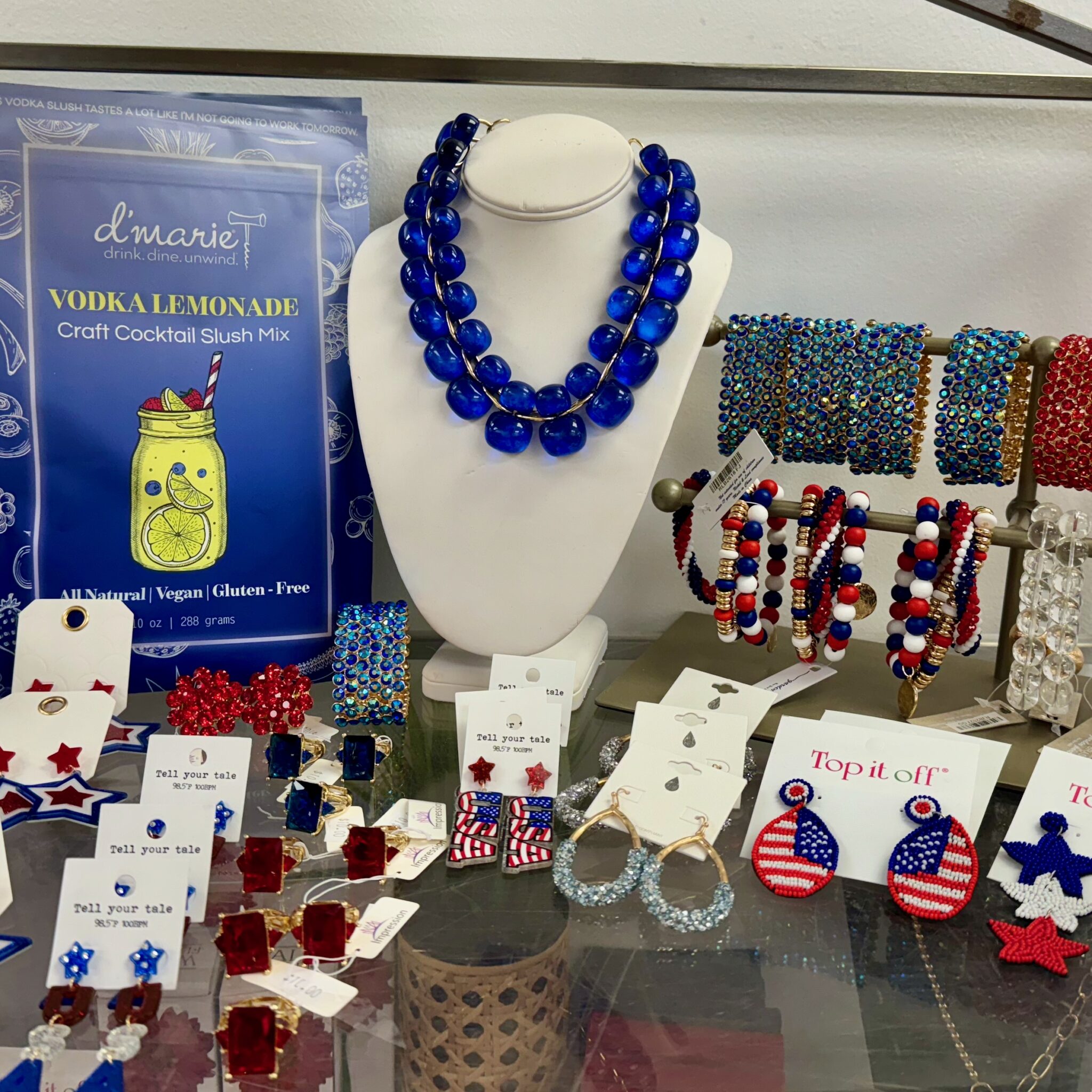 Top It Off Celebrates Grand Opening at Belle View Shopping Center The