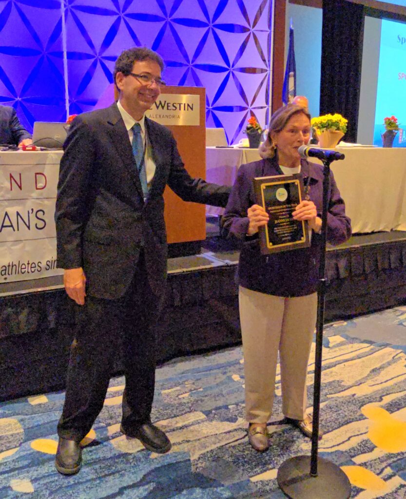 1 Jeanne Jacob woman receiving sports award