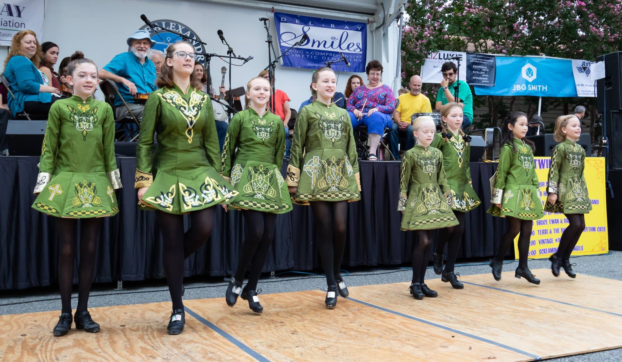Art on the Avenue features four stages of live music; Del Ray’s own Irish Breakfast Band is an annual favorite. 