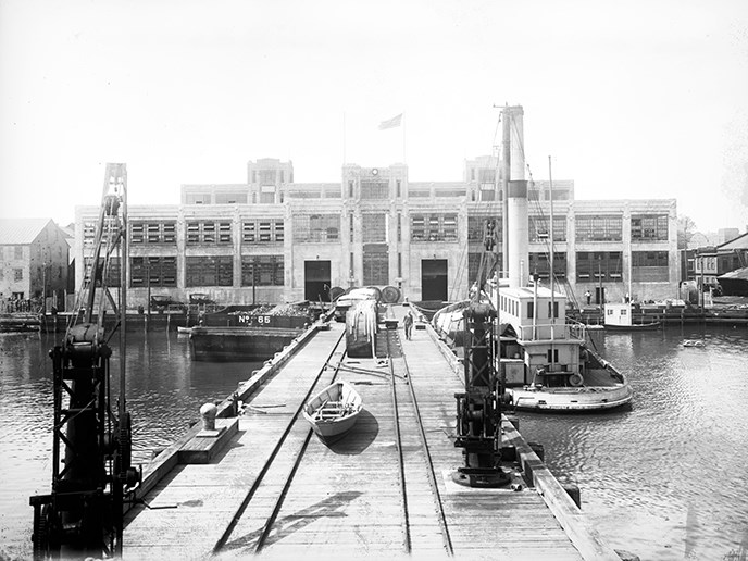 The Torpedo Factory. Photo: Library of Congress