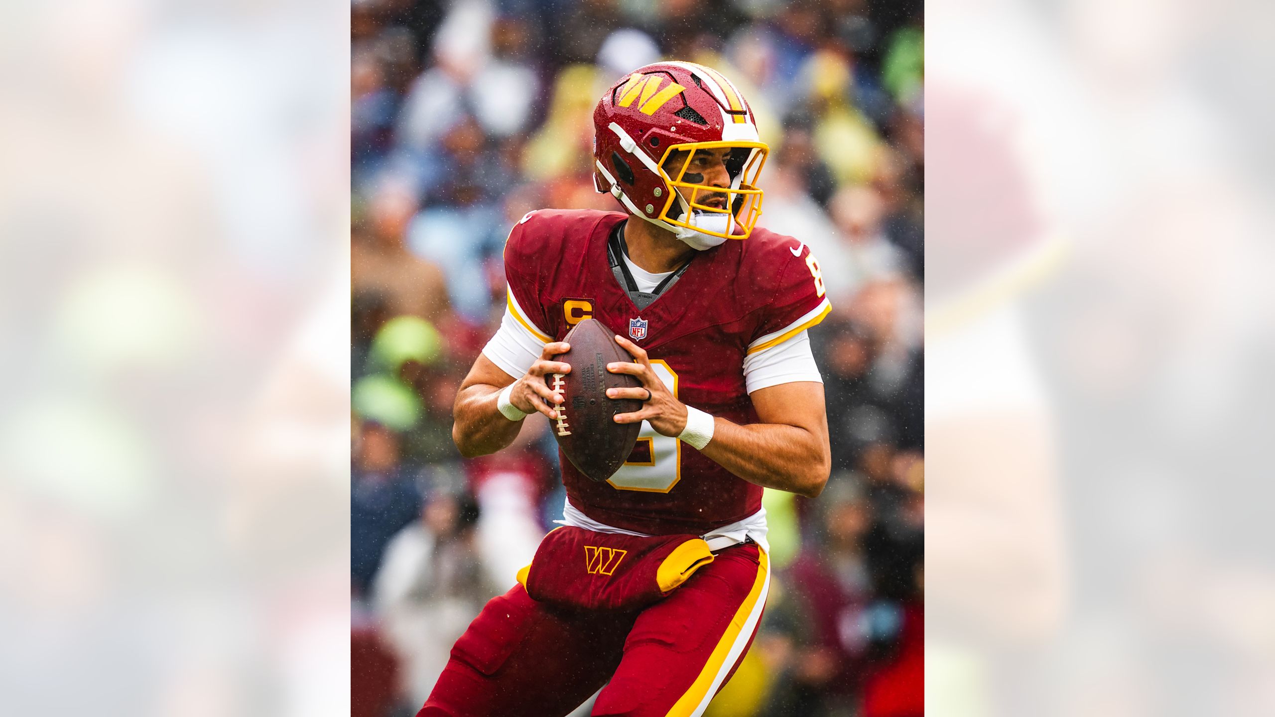 Marcus Mariota looks to pass against the Seattle Seahawks