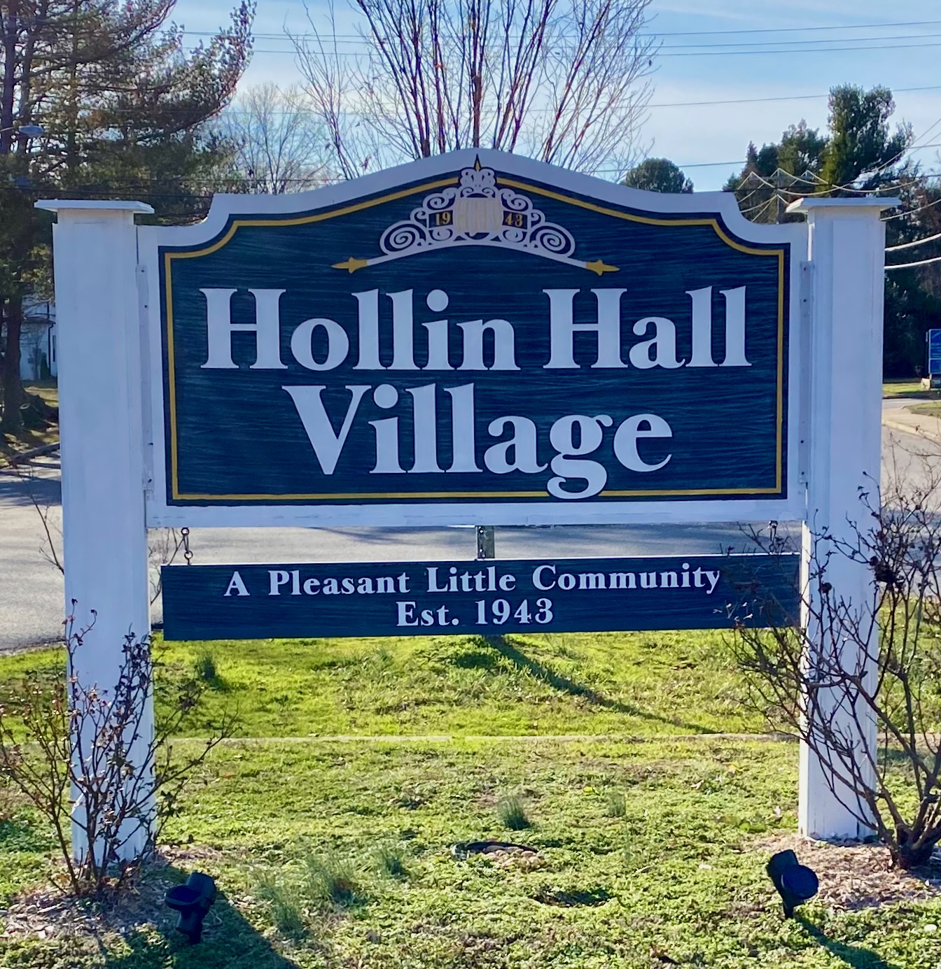 hollin hall village