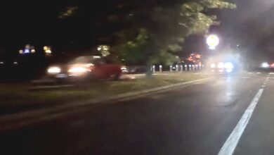 Red sedan hit and run in Del Ray