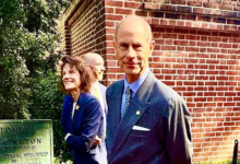 Prince Edward beside Washington’s tomb during his October 1, 2026, Mount Vernon visit.