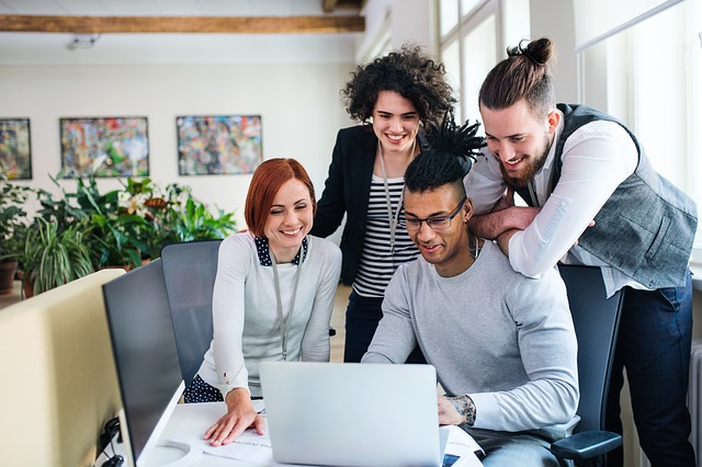 7 Desk Essentials Every Successful Women Has