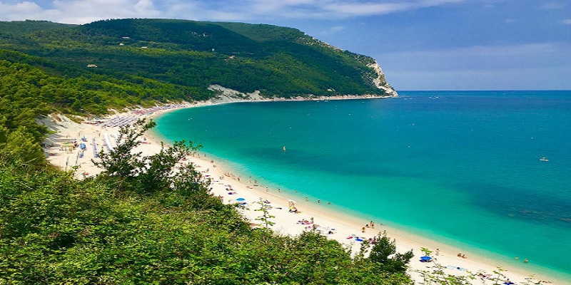 Spiaggia San Michele Sirolo Come Arrivare A Piedi In Bus O