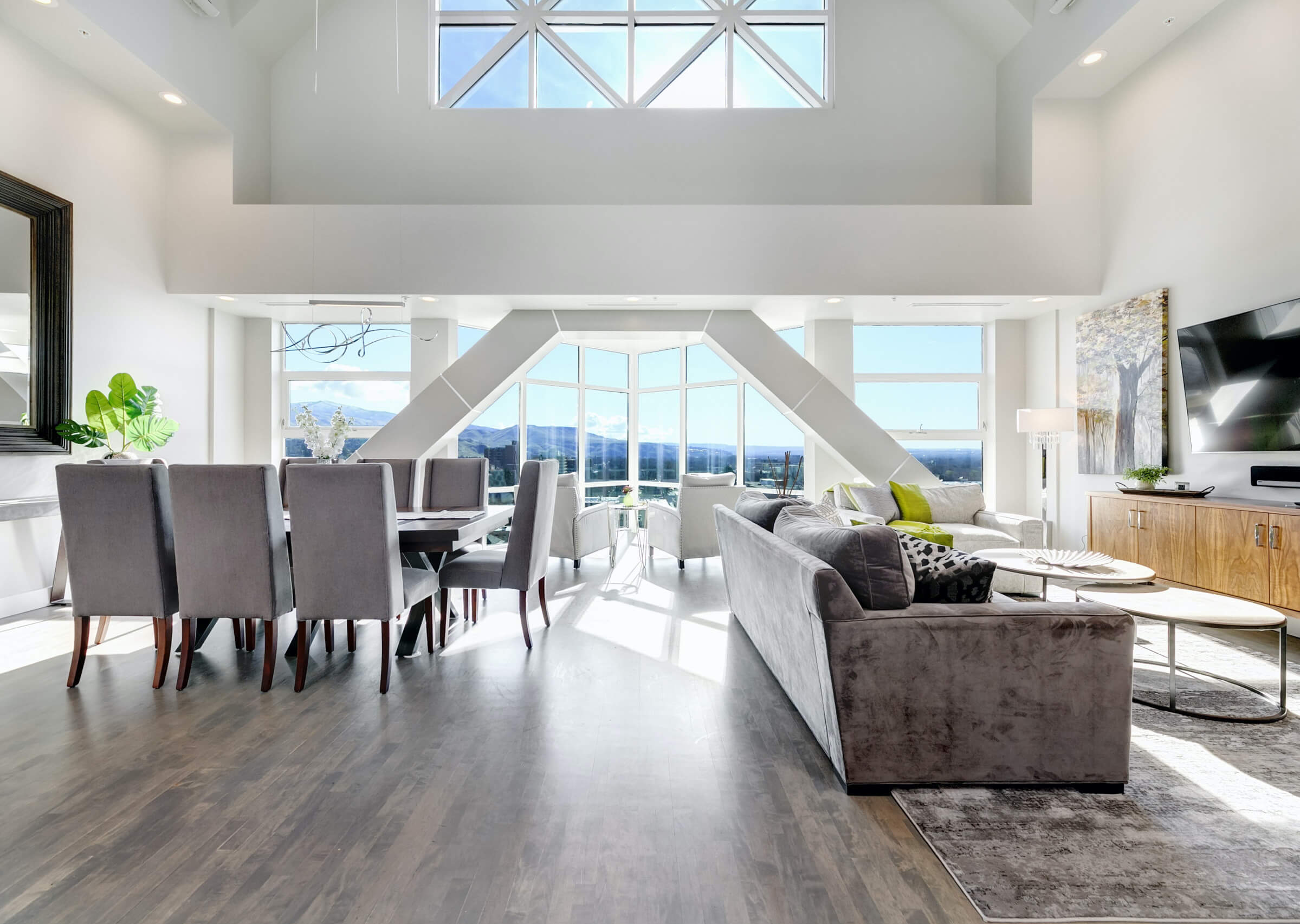 A Transitional Penthouse with a Stunning View by Davina Designs