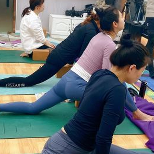 3、您認為專業的瑜伽教練培訓基地應該具備哪些特點？ 