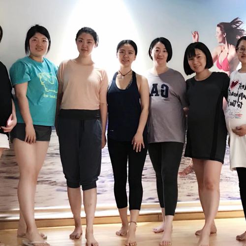 2、中國有什麼好的瑜伽培訓學校?