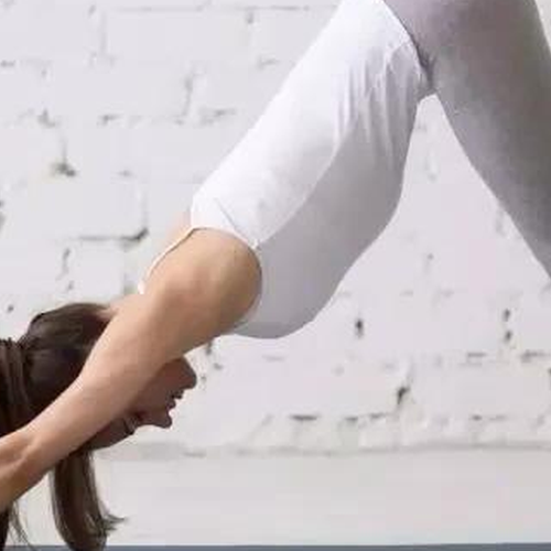 2、哪些瑜伽動作可以起到瘦身效果？ 