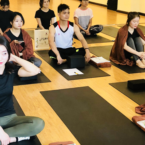 3、瑜伽教練培訓怎麼樣,未來就業前景大嗎?