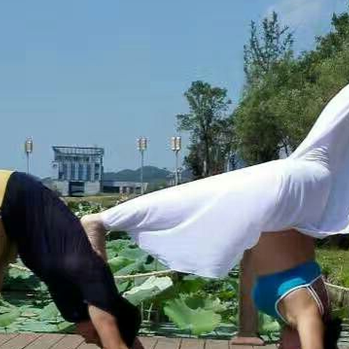 3、廣西桂林有的,你做瑜伽頭部按摩嗎?