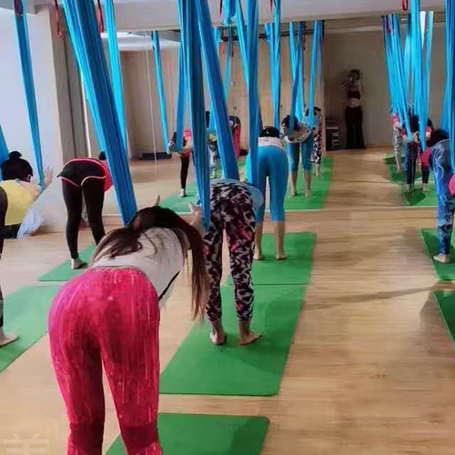 3、哈他瑜伽和心流瑜伽的區別
