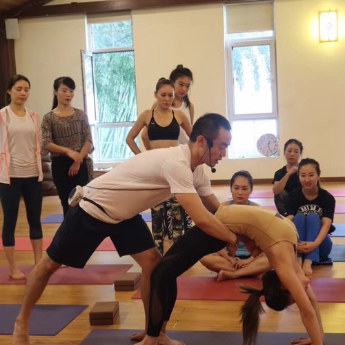 2、30歲,剛開始練瑜伽,有機會成為瑜伽教練嗎?