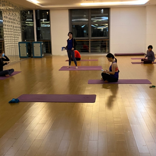 2、上海的瑜伽課一般一年要花多少錢？哪裡比較好 