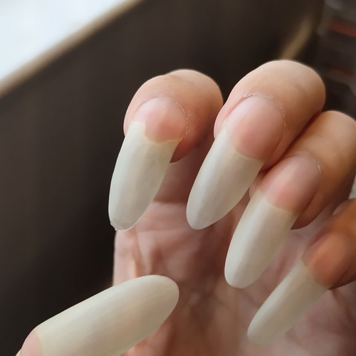2、我怎樣才能讓我的指甲長?