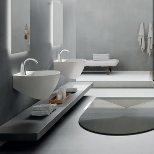Kitchen & Bathroom