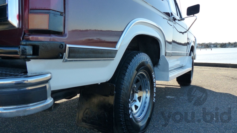 1985 Ford Bronco XLT - Detail view 22 in NSW