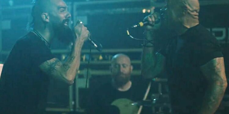 Jesse Leach y Howard Jones cantan juntos en el último videoclip de Killswitch Engage