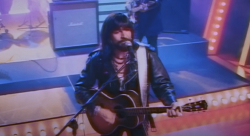 Juanes versiona el emblemático tema de rock latino “El amor después del amor” a78c3055 juanes