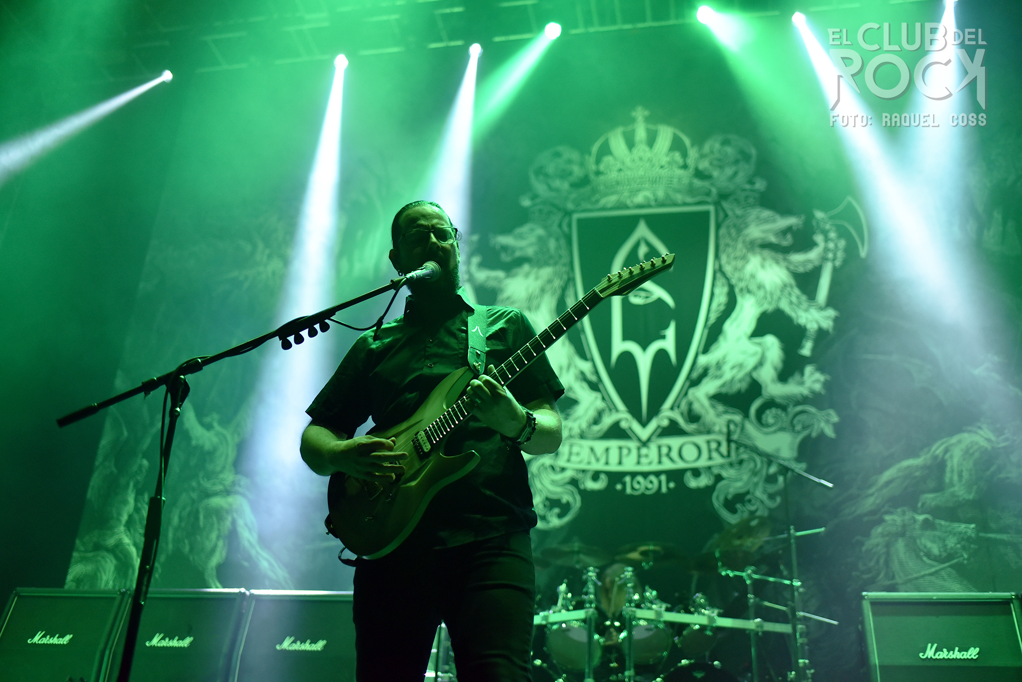 Emperor y la brutal noche de un viernes 13 en la CDMX 748e221c emperor cdmx por raquel coss 11