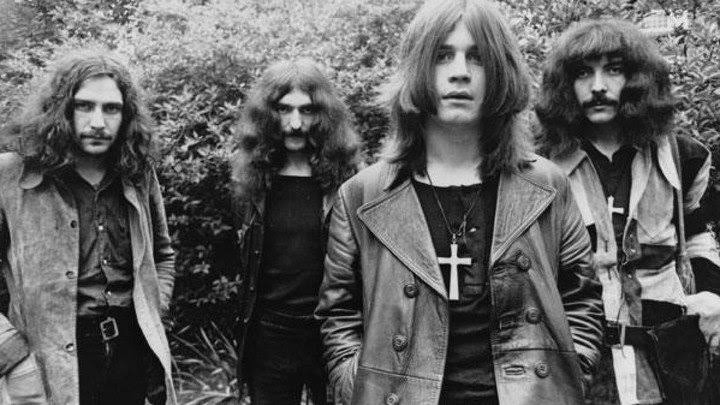 Titanes del heavy metal: BRUCE DICKINSON 34ea2aad black sabbath banda