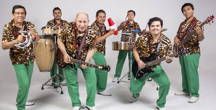 Los Mirlos, el grupo peruano de cumbia amazónica presente en el Vive Latino